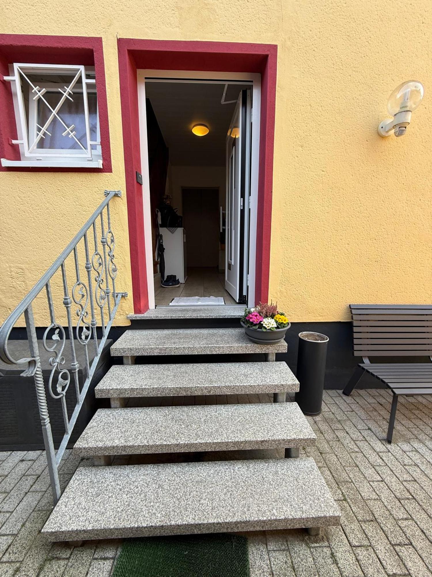 Domi'S Gaestehaus ベルクハイム エクステリア 写真